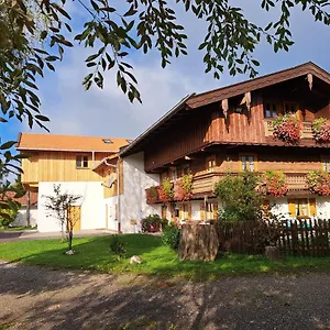 https://ferienwohnung-zum-peterbauer.com-bavaria.com
